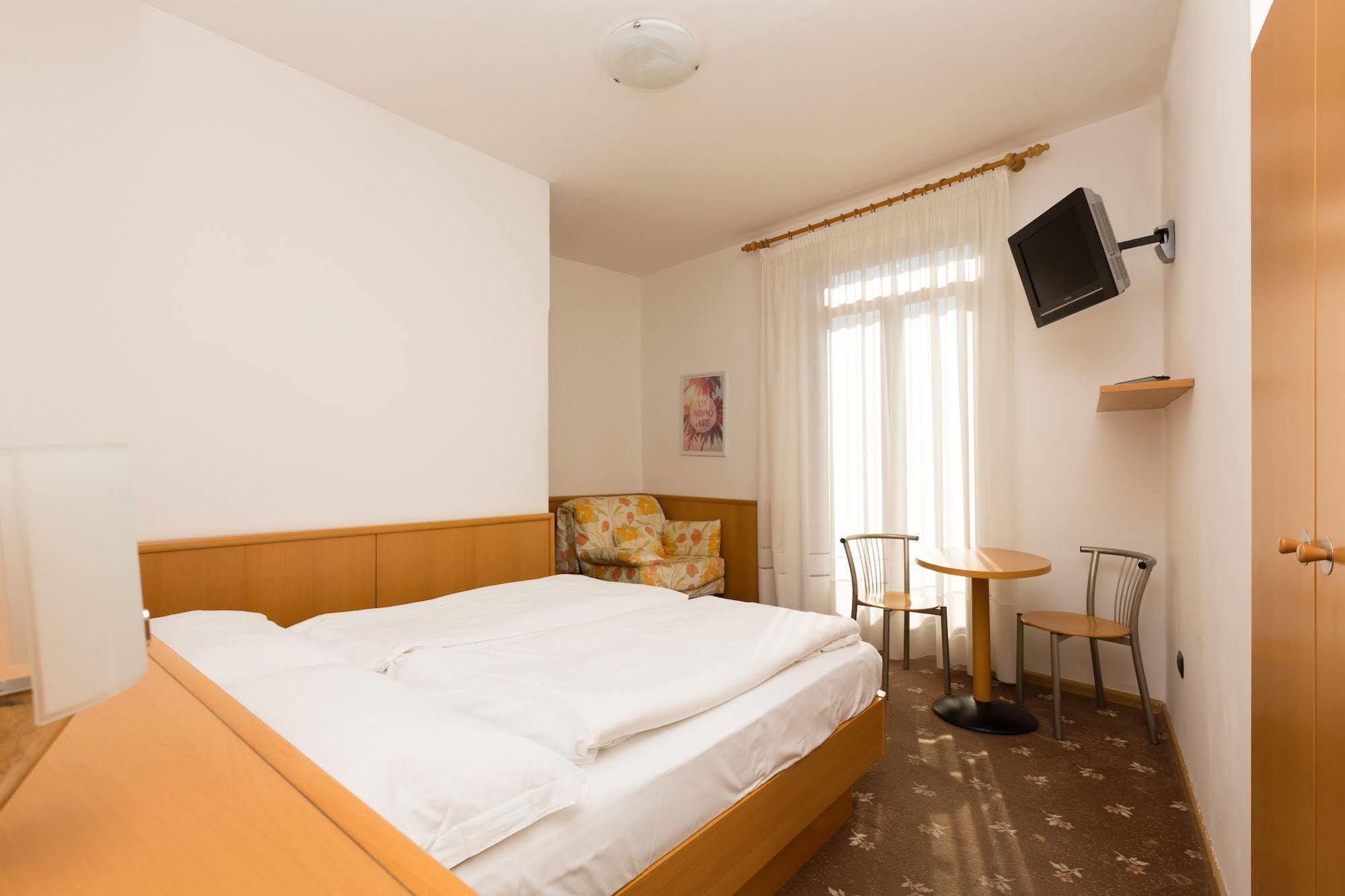 לינה וארוחת בוקר טורבולה Casa Nataly מראה חיצוני תמונה
